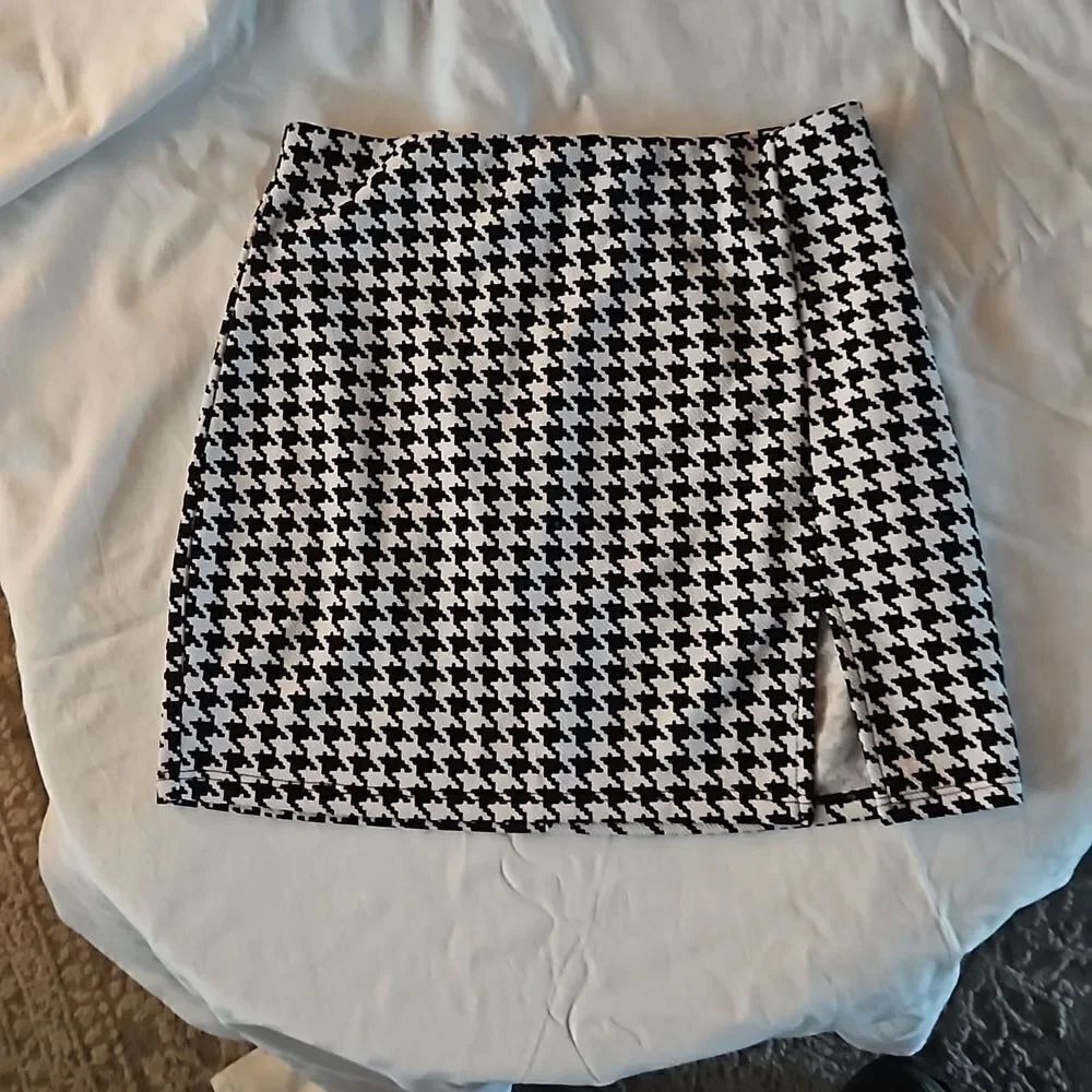 Houndstooth mini skirt - Picture 4 of 5